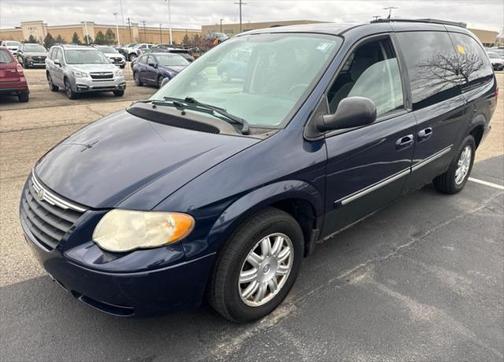 2006 Chrysler Town & Country Touring