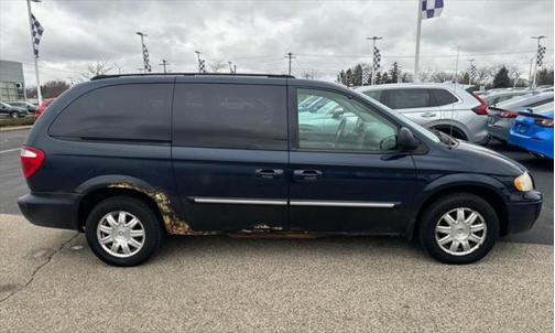 2006 Chrysler Town & Country Touring