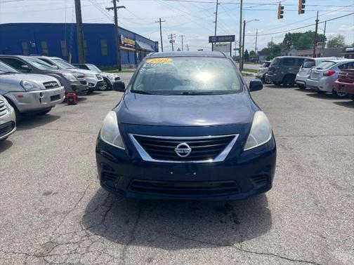 2012 Nissan Versa 1.6 S
