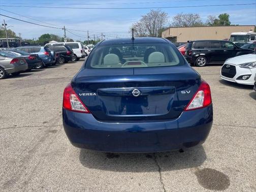 2012 Nissan Versa 1.6 S