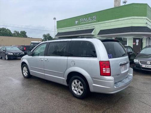 2008 Chrysler Town & Country Touring