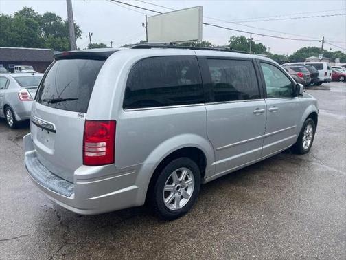 2008 Chrysler Town & Country Touring