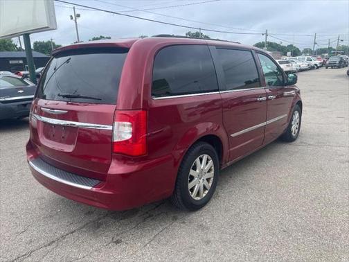 2012 Chrysler Town & Country Touring-L
