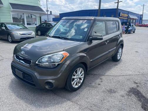 2013 Kia Soul +