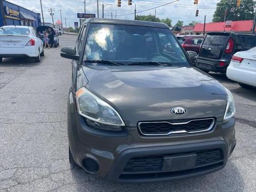 2013 Kia Soul +