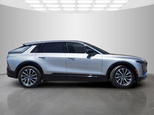2025 Cadillac LYRIQ Sport w/1SJ