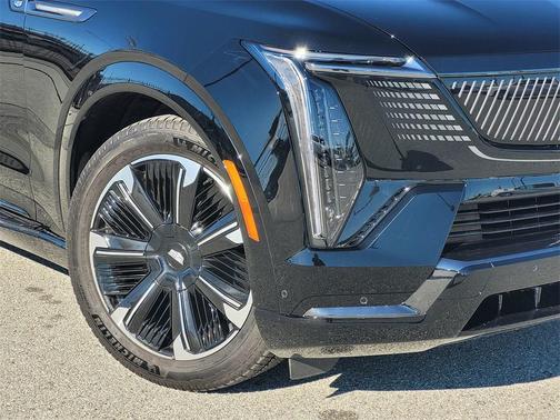 2025 Cadillac Escalade IQ Sport 2