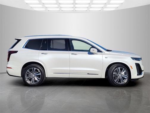 2025 Cadillac XT6 Premium Luxury AWD