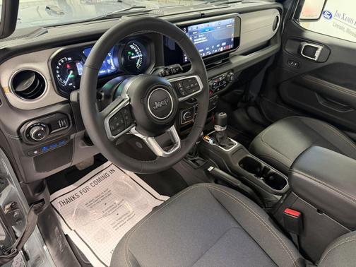 Anvil Clearcoat 2025 Jeep Wrangler 4xe Sahara