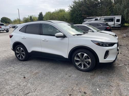 2023 Ford Escape Platinum