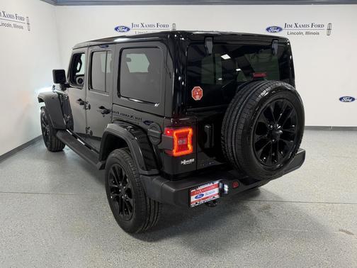 2025 Jeep Wrangler 4xe Sahara