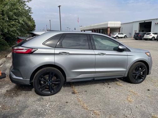 2024 Ford Edge ST
