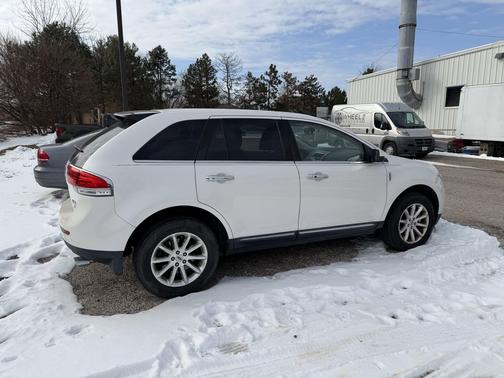 2011 Lincoln MKX Base