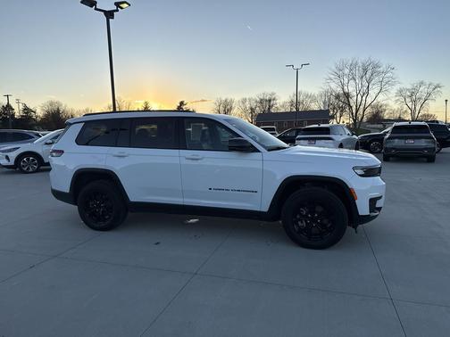 2024 Jeep Grand Cherokee L Altitude