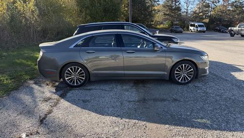2017 Lincoln MKZ Base