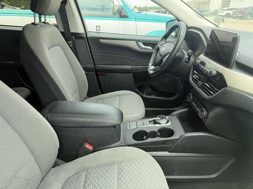 Agate Black Metallic 2021 Ford Escape SE