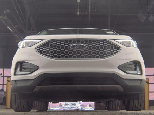 Oxford White 2024 Ford Edge SEL