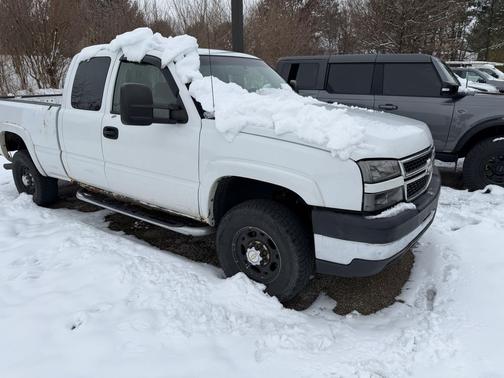 2006 Chevrolet Silverado 2500 LT H/D Extended Cab