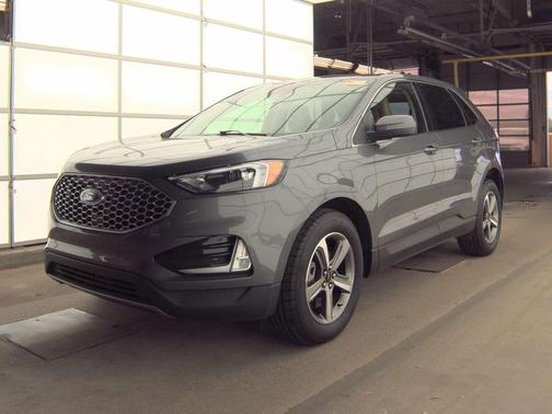 Carbonized Gray Metallic 2024 Ford Edge SEL