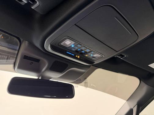 Agate Black Metallic 2025 Ford Expedition Platinum