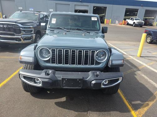 Anvil Clearcoat 2025 Jeep Wrangler 4xe Sahara