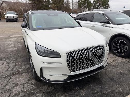 2026 Lincoln Corsair Premiere