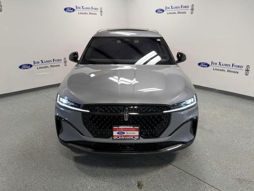 Lustrous Gray Metallic 2025 Lincoln Nautilus Premiere