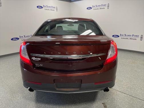 2015 Lincoln MKS Base