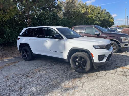2024 Jeep Grand Cherokee Altitude