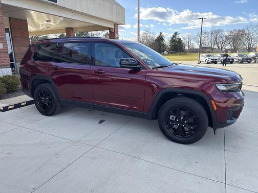 2024 Jeep Grand Cherokee L Altitude