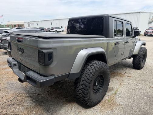 Billet Silver Metallic Clearcoat 2020 Jeep Gladiator Sport S