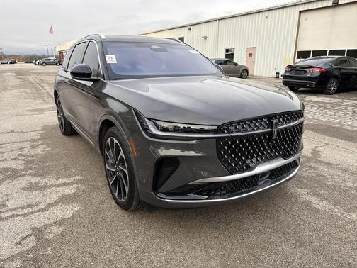 2024 Lincoln Nautilus Black Label