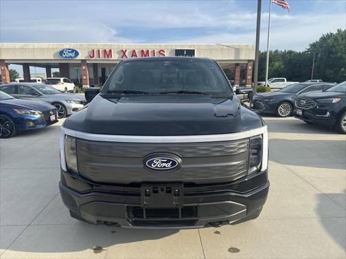 2024 Ford F-150 Lightning LARIAT