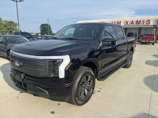 2024 Ford F-150 Lightning LARIAT