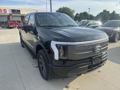 2024 Ford F-150 Lightning LARIAT