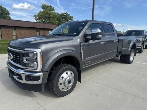 2023 Ford F-450 Lariat
