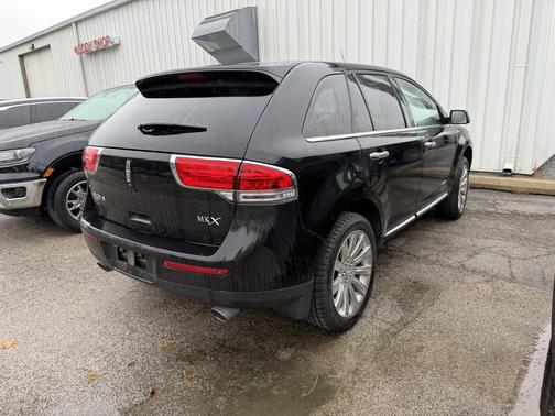 2015 Lincoln MKX Base