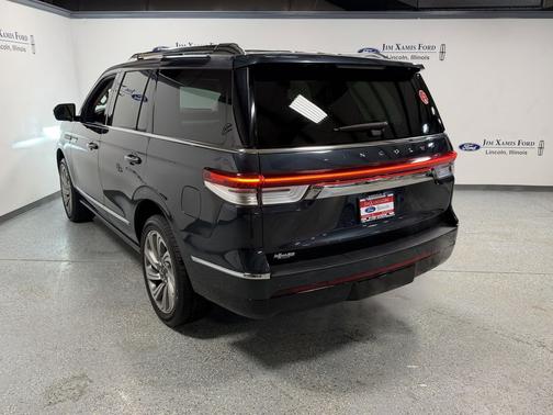 2024 Lincoln Navigator Premiere