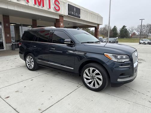 2024 Lincoln Navigator Premiere
