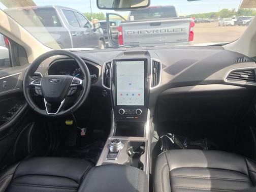 Star White Metallic Tri-Coat 2024 Ford Edge SEL