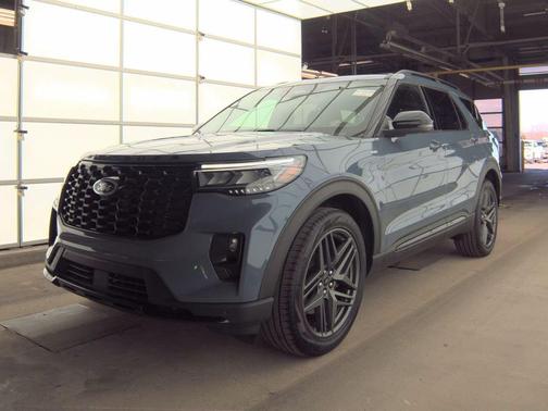 Vapor Blue Metallic 2025 Ford Explorer ST-Line