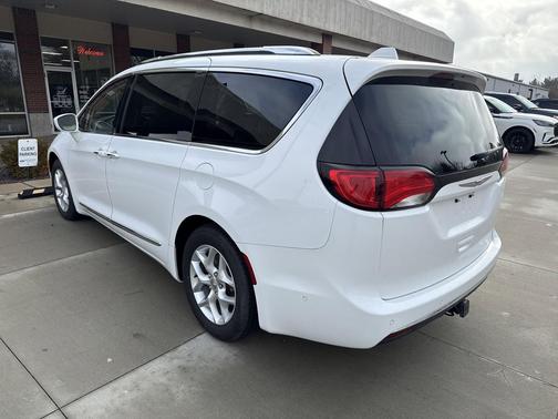 2018 Chrysler Pacifica Touring-L Plus