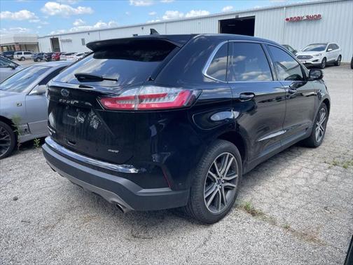 2021 Ford Edge Titanium