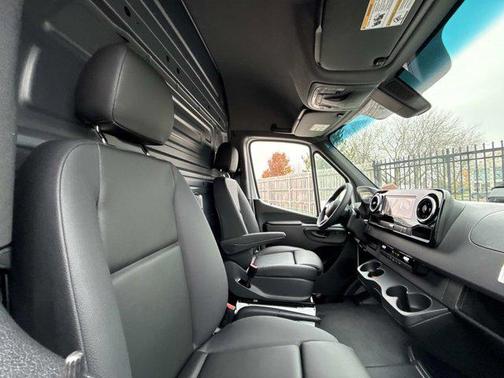 2026 Mercedes-Benz Sprinter 2500 High Roof