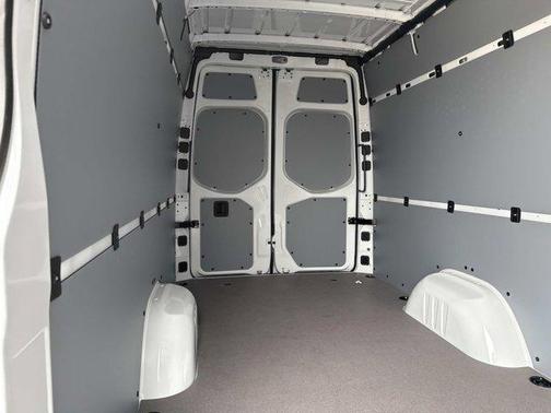 2026 Mercedes-Benz Sprinter 2500 High Roof