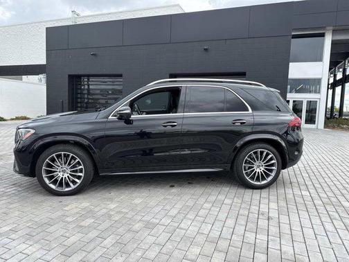 Obsidian Black Metallic 2025 Mercedes-Benz GLE 580 4MATIC