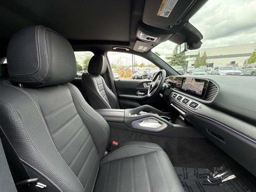 Obsidian Black Metallic 2025 Mercedes-Benz GLE 580 4MATIC