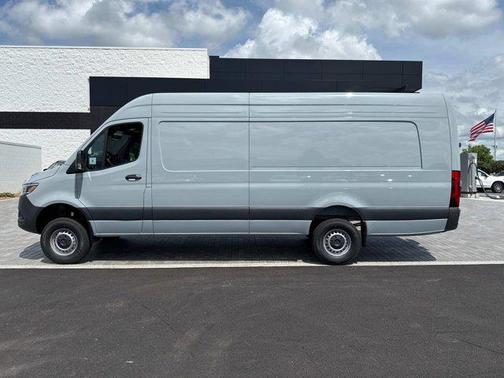 2025 Mercedes-Benz Sprinter 2500 High Roof