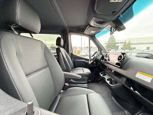 2026 Mercedes-Benz Sprinter 2500 Standard Roof