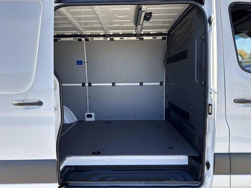 2026 Mercedes-Benz Sprinter 2500 Standard Roof